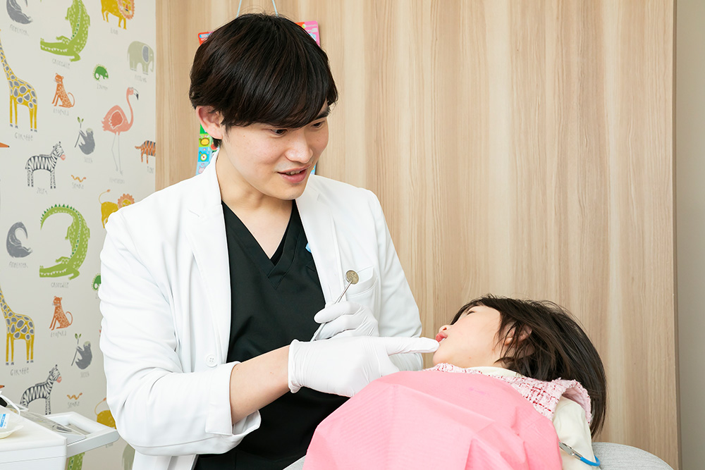 お子さまには怖い思いをさせない治療を
  